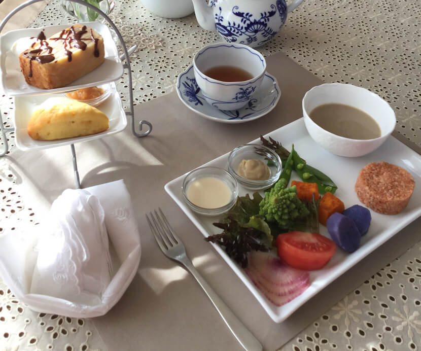 ランチ　アフタヌーンティー